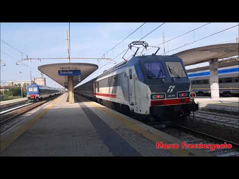 Transito alla Stazione di Treviso Centrale E.401 030 SUN con carrozze e pilota IC SUN