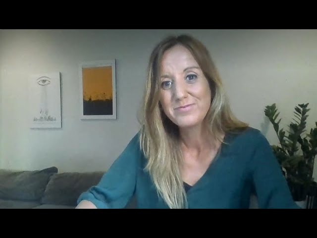 Vídeo relacionado con Dones valentes (Ara Pausa) (Catalan Edition)