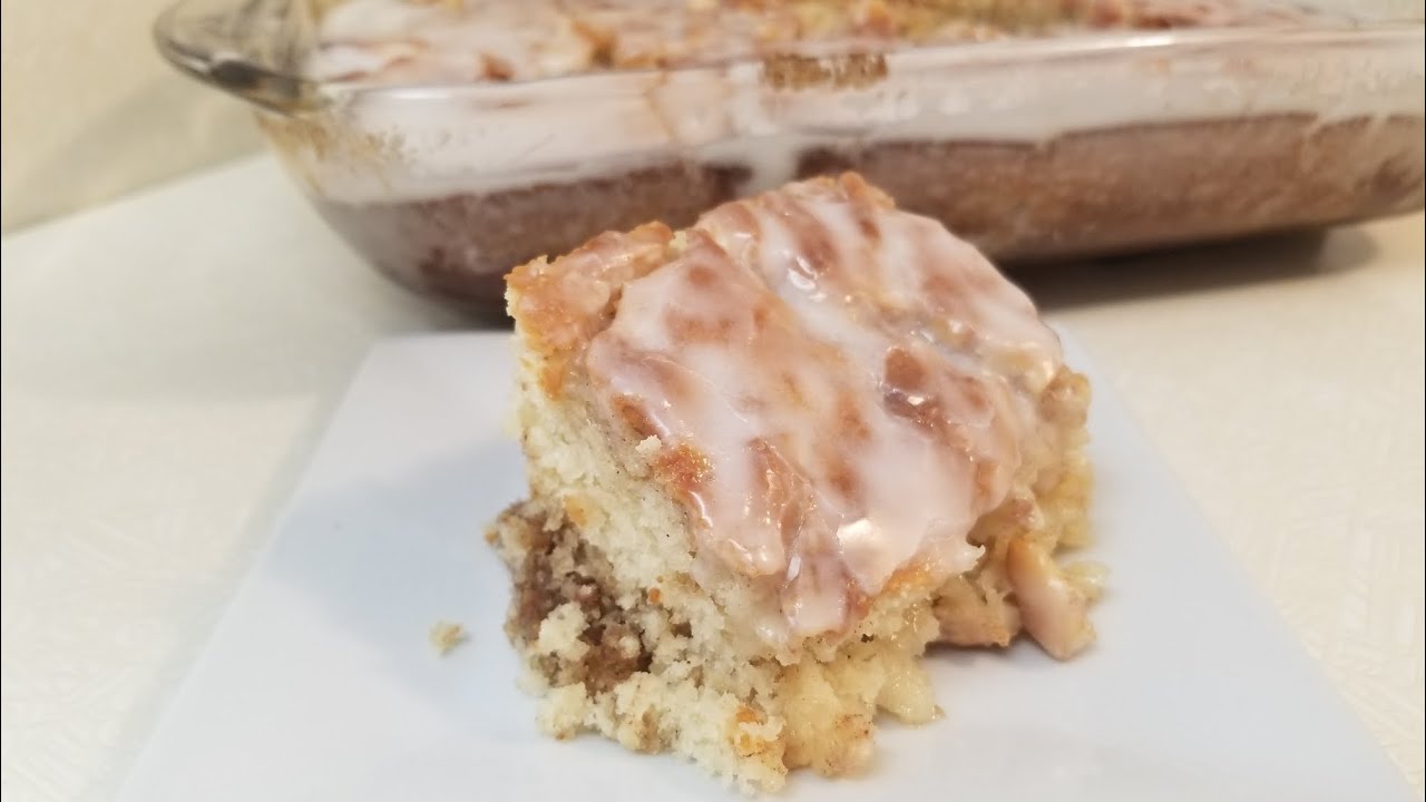 Super Easy to make Cinnabon Cinnamon Roll Cake! Perfect for a busy weekend!