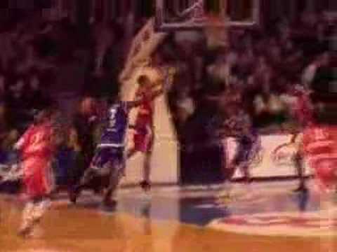 29 10-11-07 Pepinster-BCO - Senne neemt rebound en geeft Chu