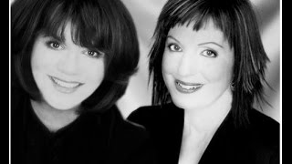 Linda Ronstadt with Ann Savoy I Can&#39;t Get Over You Duet