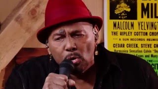 Live From Daryl&#39;s House feat. Aaron Neville -&quot;Tell It Like It Is&quot;