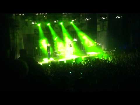 Raf 3.0 - live Auftritt beim K.I.Z. Konzert am 02.12.2011 Teil 1/2