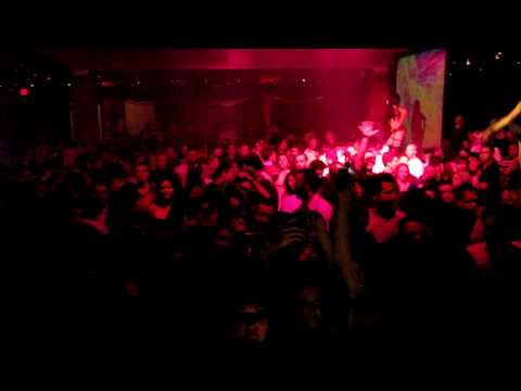 DIRTYHERTZ - Live at Code, Newport Beach playing Dariush Vatan (DIRTYHERTZ remix)