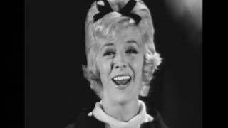 Rosemary Clooney--You Make Me Feel So Young, 1963 TV