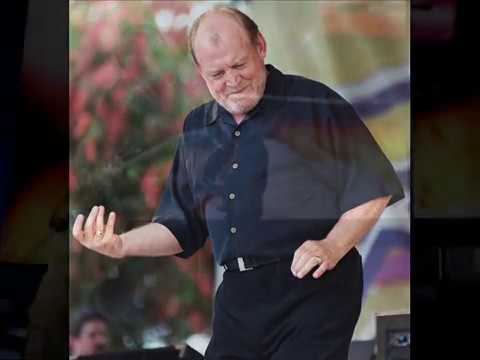 download lagu mp3 mp4 Baila Morena Joe Cocker, download lagu Baila Morena Joe Cocker gratis, unduh video klip Baila Morena Joe Cocker