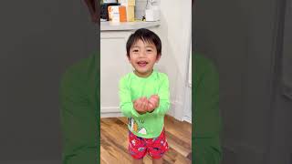 She gives up ice cream for baby brother 👶🏻❤️👧🏻