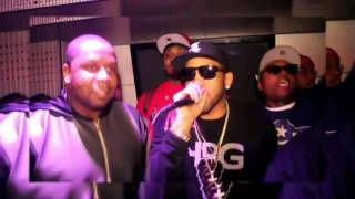 Lloyd Banks Grabs the Mic and performs Fly Like the Wind