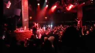 Nas Live on stage in Las Vegas. He is Drunk