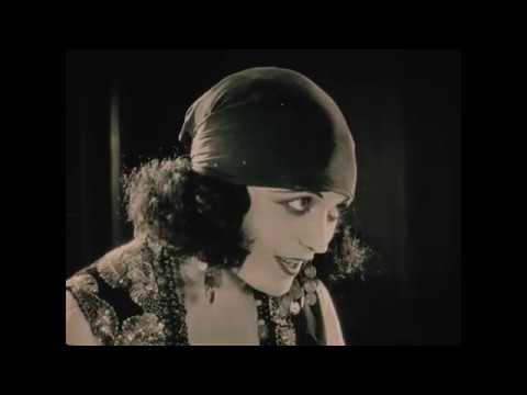 Trailer LEONIE ACTRICE EN SPIONNE