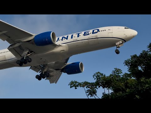United Airlines Boeing 777-222(ER) – LAX June 9, 2025 #lax #planespotting #777 #aviation #boeing