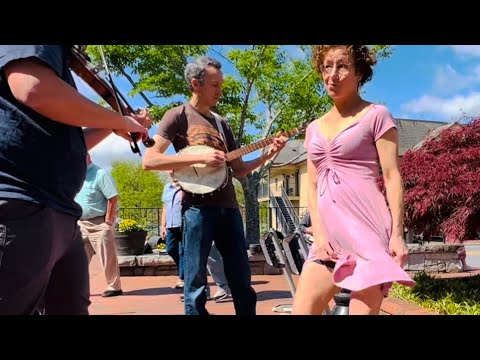 Miss Moonshine Dance & MORE and Barrel Sniffer