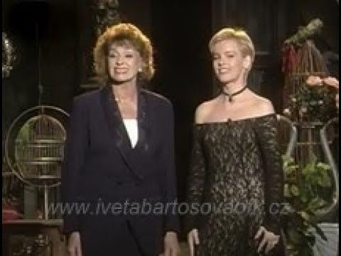 Iveta Bartošová a Yvetta Simonová - Santa Anna Maria