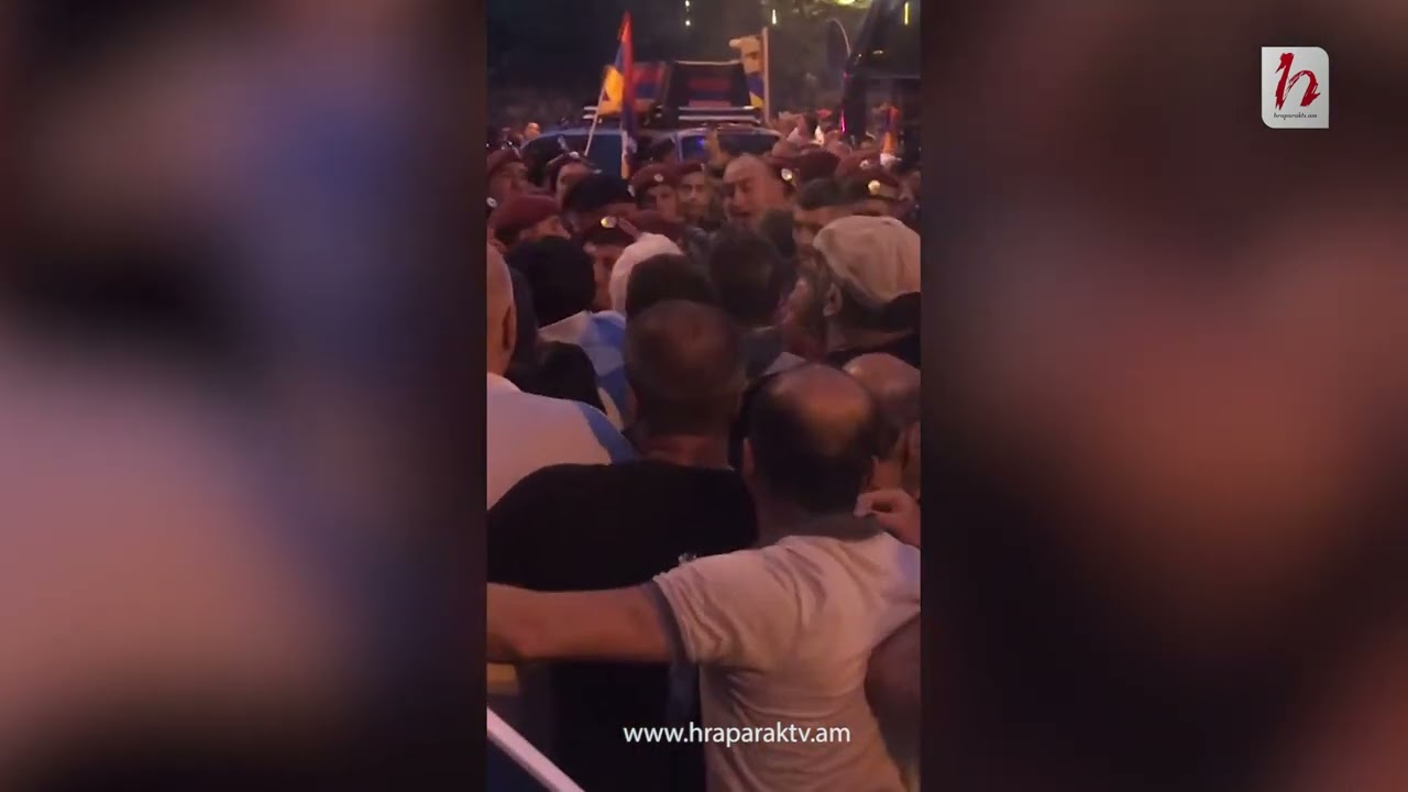 Ընդհարումների պահը. տեսանյութը՝ ցուցարարների