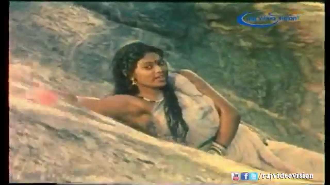 Vizhiyoram Pagal Neram Song Lyrics | Moodu Manthiram | K. S. Chitra