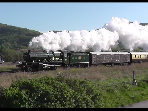 5043 passes Pensarn hauling 'The Seaside Flyer' 23-05-2015