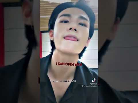 I can do both #shorts #kpop #skz #straykids #hyunjin