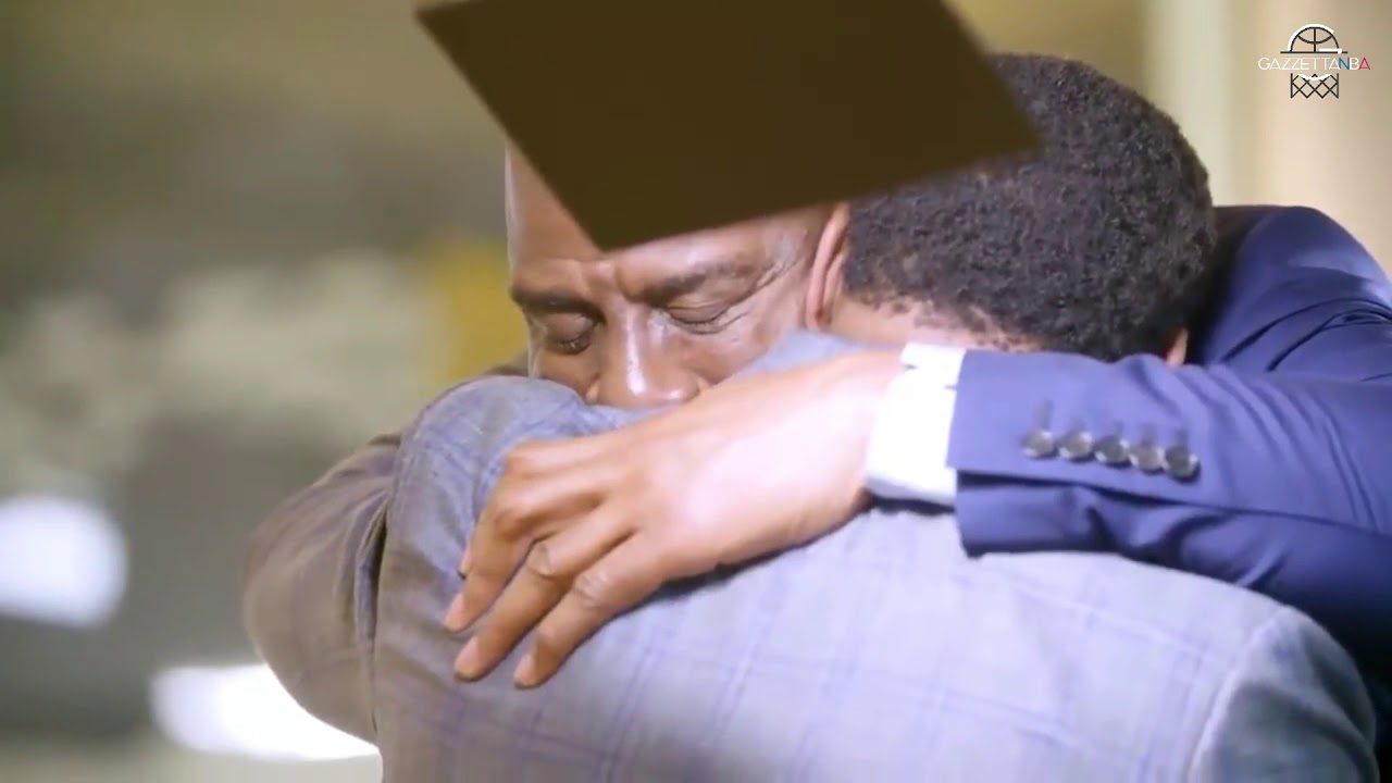 Watch Now Magic Johnson ed Isiah Thomas: un abbraccio che vale più di 1000 parole | SUB ITA - GazzettaNBA.it Magic Johnson ed Isiah Thomas: un abbraccio che vale più di 1000 parole | SUB ITA - GazzettaNBA.it