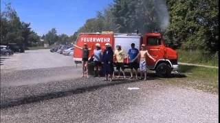 preview picture of video 'Betriebsfeuerwehr Bucher - Cold Water Challenge'