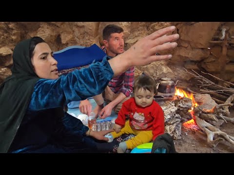 Atabek's return to his family: family happiness together