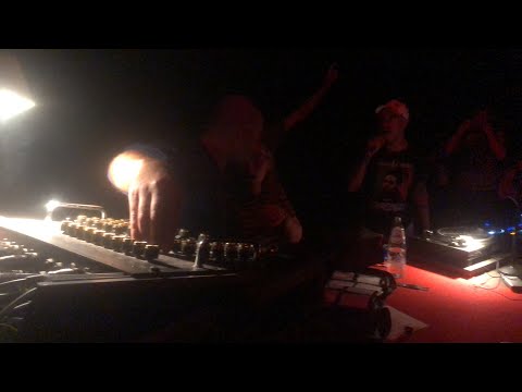 Kingstep Soundsystem ft reuben gondor - Dubwise Play @ 0500 am'' dub unit 2 (b) leuven 071022