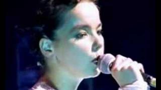 Björk - Come to Me LIVE 1994 Vessel