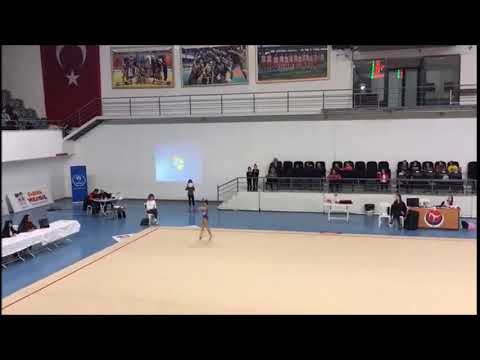 Selin Bayraktaroğlu