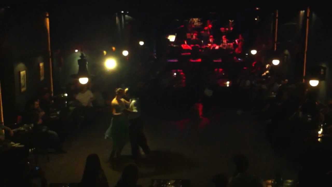 Natasha Lewinger y Pablo Rodriguez con Rascacielos en La Milonga del Tasso