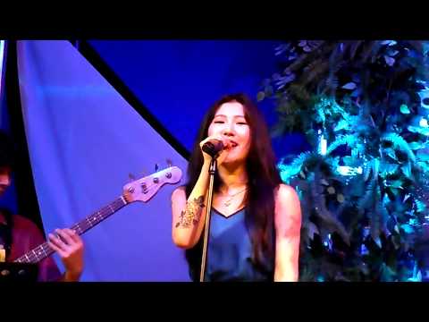 180805 루프탑 스테이지 백예린 square