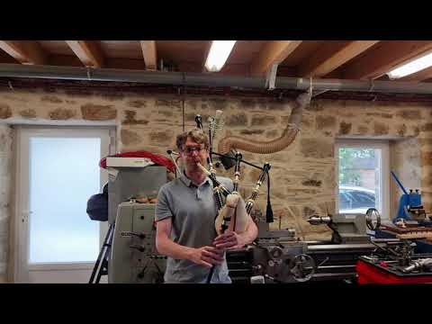 Xavier Boderiou - Breton music - Session at the Workshop