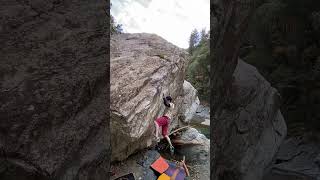 Video thumbnail of シャイニングフィンガー, 三段 (7c+). 四国 (Shikoku)