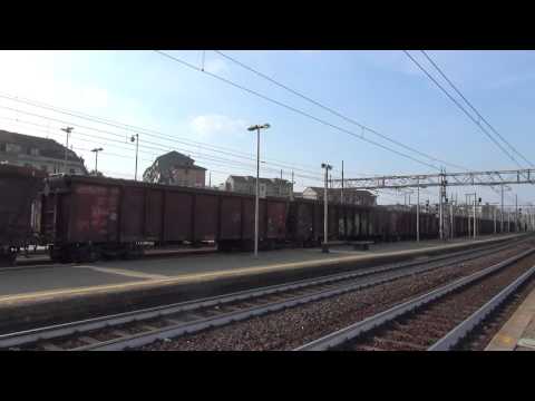 E. 483 101 NORDCARGO CON MERCI ARRIVA IN STAZIONE A MILANO LAMBRATE. 26 - 9 - 2015.