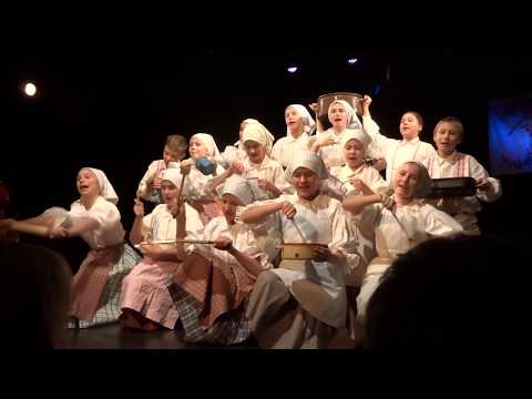 FS ROSÉNKA Praha - pořad k 35.výročí: Tanec aj muzika, radosť veliká, č.5 /div. U Hasičů, 16.11.2018