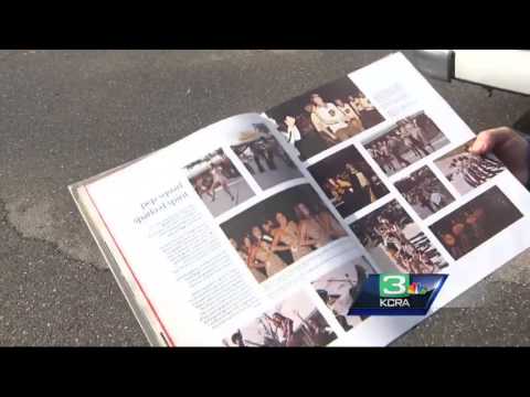 download lagu mp3 mp4 Chris Isaak Manager, download lagu Chris Isaak Manager gratis, unduh video klip Chris Isaak Manager