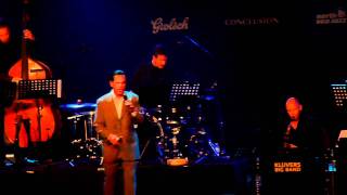 Clip of Kurt Elling singing Stepping Out with the kluver big band
