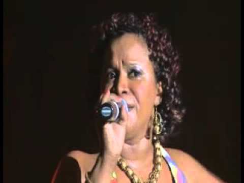 Nou ki kone en live avec nancy et le groupe zotsa..