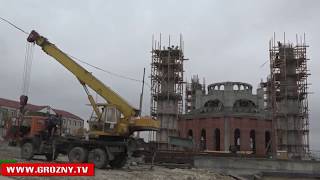 В Беное завершается строительство мечети и школы Хафизов