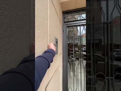 Puerta peatonal automática en residencial | Córdoba | Automatismos Vilchez
