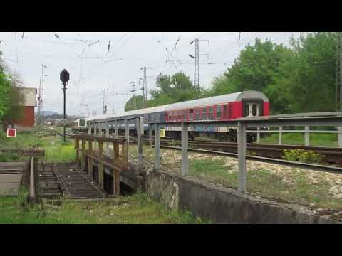 БВ 7624 с локомотив 44 197 пристига на гара Мездра