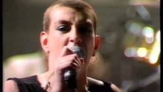 Au Pairs - Sex Without Stress (Live in Swedish TV, 1982)