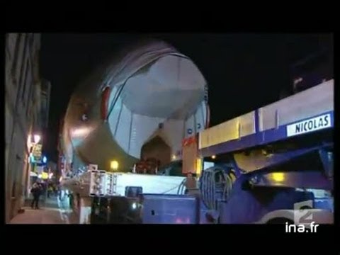 Road transport of elements of the future Airbus A380