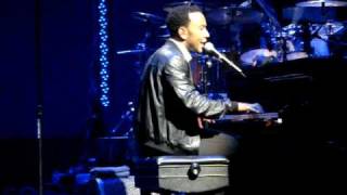 &quot;I Can Change&quot; performed live by John Legend in Honolulu, Hawaii