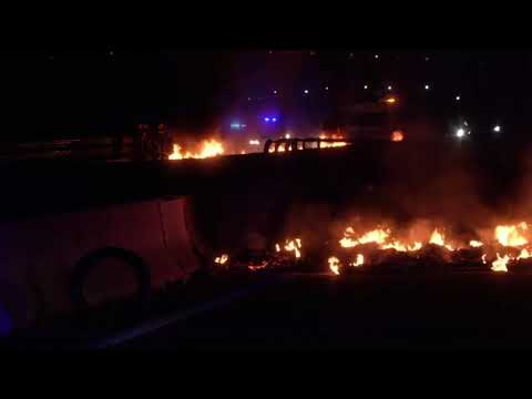 Spain: Catalan protesters set fires to block Girona road
