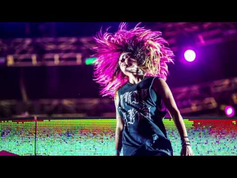 Maxx Play Feat. Aristina – Listen To My Heart