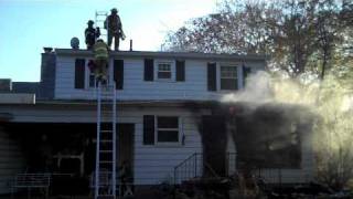 preview picture of video '515 Brown St., Tecumseh house fire (11.09.10)'