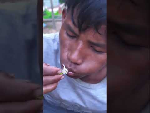 Eat beef with chili sauce #Shorts