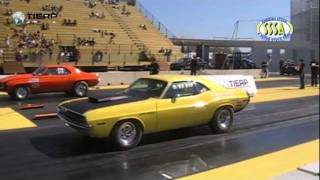 preview picture of video 'Drag race Finaler Stock - Super Stock Tierp Arena NDRS Nationals 8 Maj 2011'