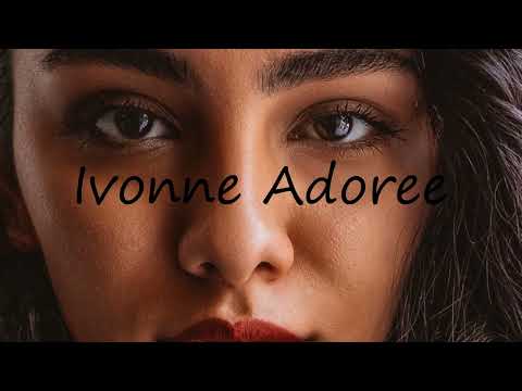 How to pronounce Ivonne Adoree in English?