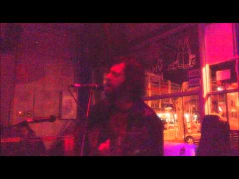 Gino Tunessi - En vivo en Bluzz Bar (Montevideo, 2014)