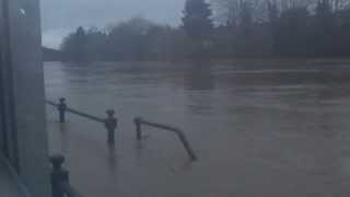 preview picture of video 'BEWDLEY FLOOD FEB 9TH 2014  PART 5'